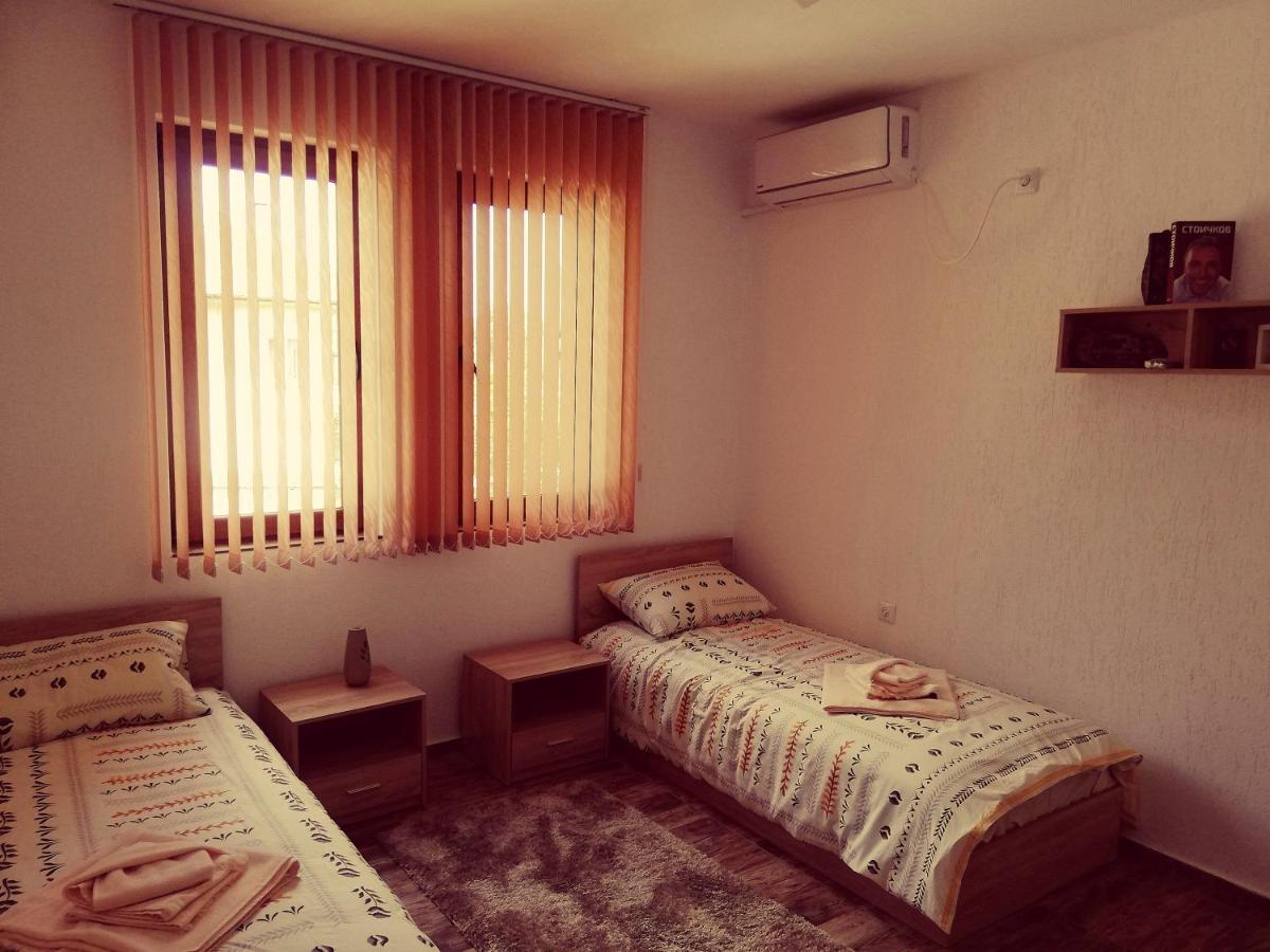 Petrov Apartment 特里亚夫纳 外观 照片