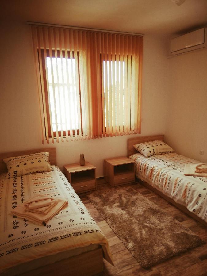 Petrov Apartment 特里亚夫纳 外观 照片